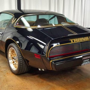 Instagram post by Momentum Motorcars • Oct 22, 2015 at 5:05pm UTC