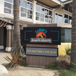 Huntington Beach, Sandy's Beach Shack
