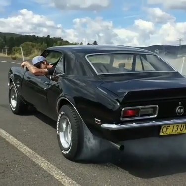 Classic Cars Culture™ on Instagram: “#Camaro #Burnout!  .. Dm to remove or Credit! #ClassicCarsCulture ••••••••••••••••••••••••••••••••••••••••••••••••••••••• #Classic…”