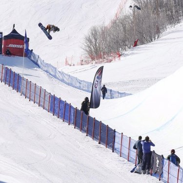 Chloe Kim on Instagram: “throwback to PC  | @shaywill_mediahouse_official”