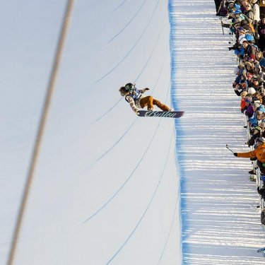 Chloe Kim on Instagram: “One from yesterday   Early flight back home tomorrow then I'm off to Vail Colorado for the U.S. Open! Hope to see you there  ||:…”