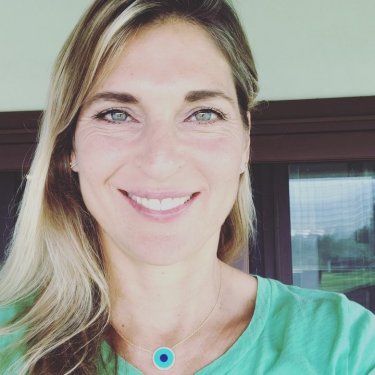 Gabby Reece “NO COMPLAINiNG NO EXPLAINING. Never mind if I can get through 21 days