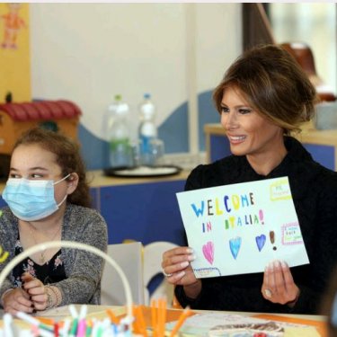 #MelaniaTrump