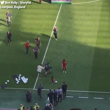 ABC News on Instagram: “Mo Salah may be one of the world’s best soccer players, but it was his 4-year-old who stole the show during a shootaround while her dad was…”