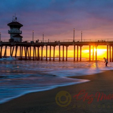 Gus Martinez on Instagram: “Case of the Monday’s!!!#huntingtonbeach #surfcityusa #hbpier #orangecounty #picturesthattellastory #gmtzphotography”