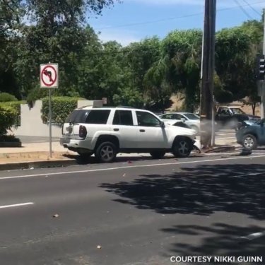 CBS Los Angeles on Instagram: “RAW VIDEO: A driver repeatedly rams another SUV then jumps on its roof in a bizarre and violent case of road rage in Sacramento. Tap the…”
