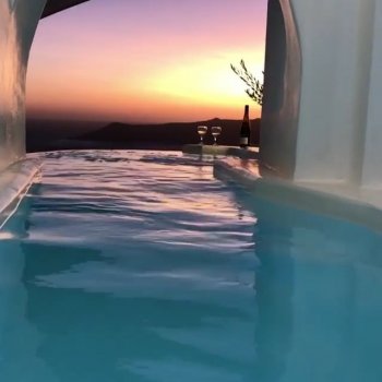Luxury Interiors on Instagram: “Santorini Sunset - Tag someone Video: @odeddavidtravel”