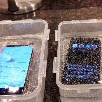 Samsung Galaxy S9 Plus vs iPhone X - Sparkling Water FREEZE Test! What’s Gonna Happen?!