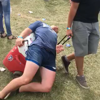 Leave no drunk man behind : gifs