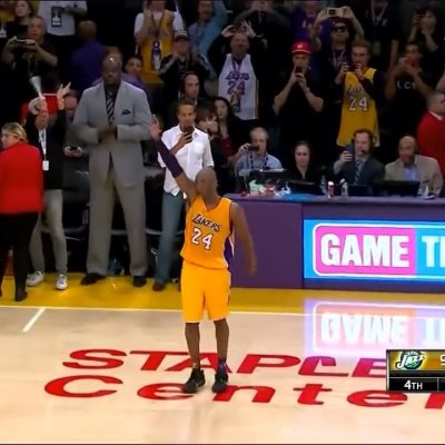 Kobe walked out of the floor for the last time ?  #Lakers #Lakeshow #Lakergang #Lakernation”