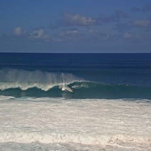 Surfline on Instagram: “The first ‘real’ swell of the winter season is currently impacting Hawaii and will continue to pulse through Tuesday with more 15- to 20-…”