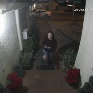 Doorbell camera captures woman being chased, assaulted by man in Las Vegas | ABC7
