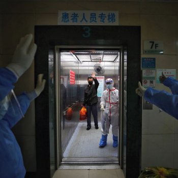 #coronavirus AFP Photo on Instagram: “AFP Photo - Medical staff wave goodbye to a recovered COVID-19 coronavirus patient at the Red Cross Hospital in Wuhan in China's central…”