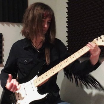 NICKY RENARD on Instagram: ““Sultans Of Swing” (Dire Straits) Just posted my take on the final solo on my youtube channel (link in bio)! Tag a friend who loves classic…”