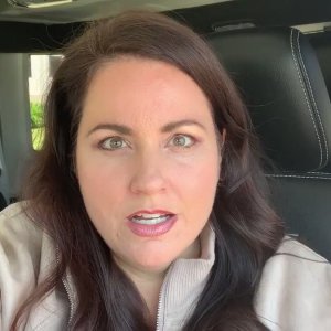 Joy Benedict on Twitter