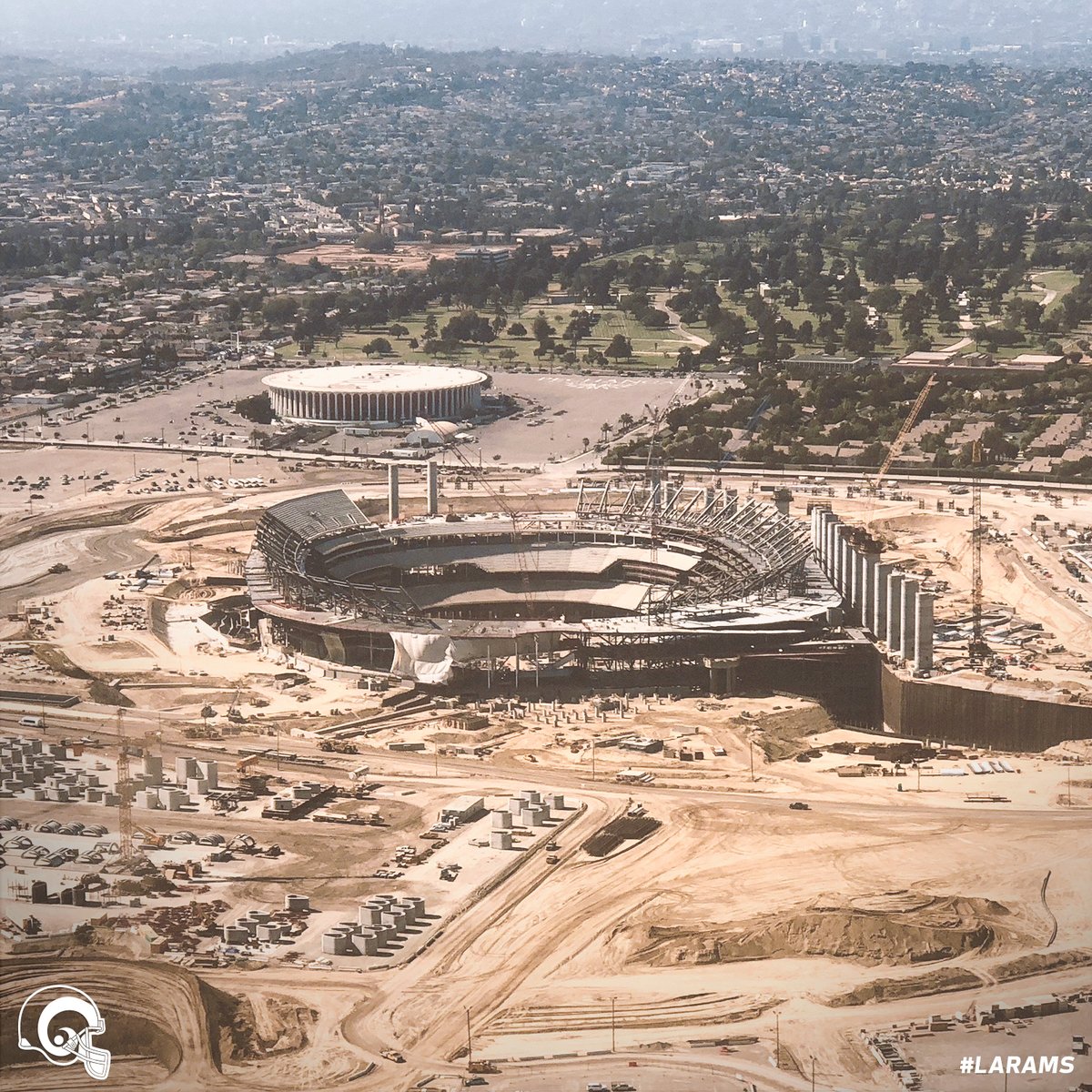 LA RAMS STADUIM