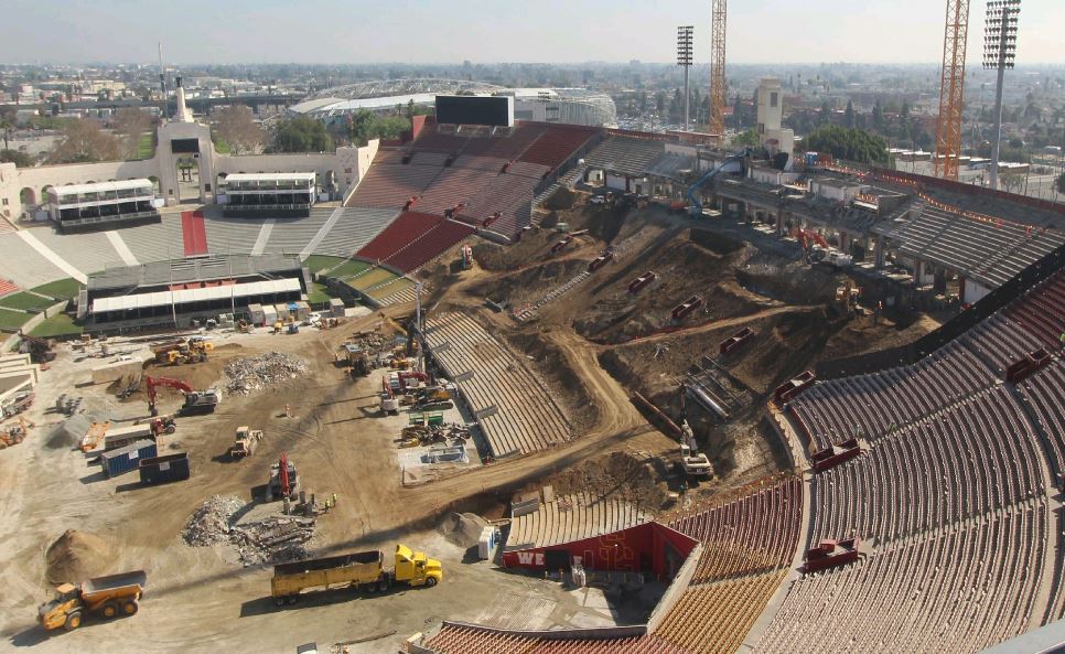#USCTrojans #LaRams #Coliseum